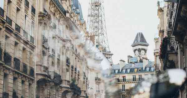 智能机器人拖鞋：改变生活的奇迹