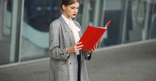 大数据包含设备数据的行业文章