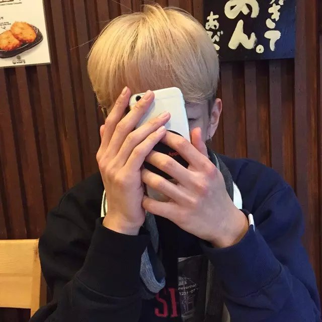 屈乐达丽