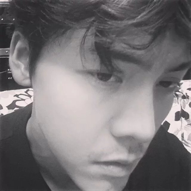 巩桂若凤