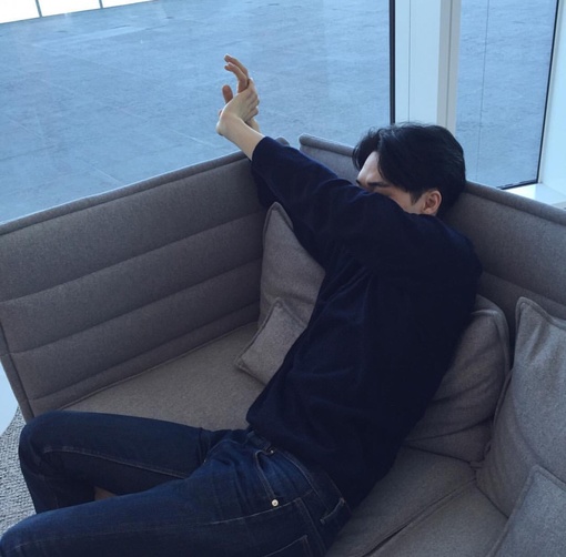 房玉成哲